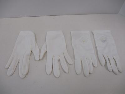 Vintage 50's Gloves, Ivory Exclusive Of Ornamentarion Embroidered Made in Japan - A