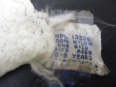 Vintage 50's Gloves, Ivory Exclusive Of Ornamentarion Embroidered Made in Japan - B