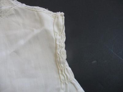 5 - Her Majesty Vintage Young Girls Ivory/White Slip Various Sizes Nylon Lace Trim Made in USA #1