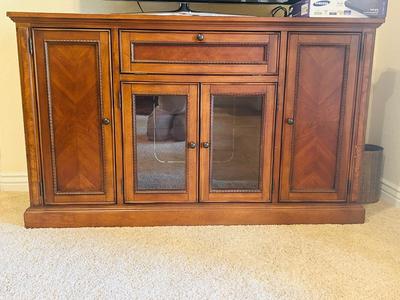 GORGEOUS MEDIA/ENTERTAINMENT CABINET