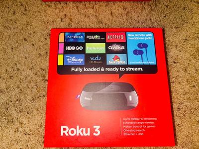 YAMAHA ATS-1080 FRONT SURROUND SYSTEM SOUND BAR AND A NEW ROKU 3