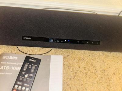 YAMAHA ATS-1080 FRONT SURROUND SYSTEM SOUND BAR AND A NEW ROKU 3