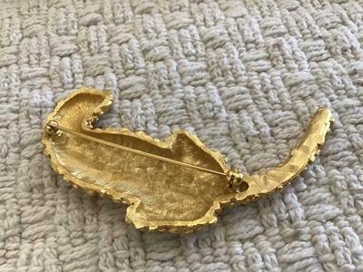 Matte Textured 1980 Panther / Leopard Brooch