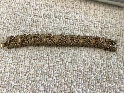 1960 Brocade Gold Tone Link Bracelet Sarah Coventry