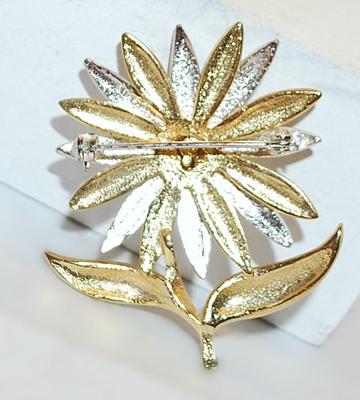 Silver & Gold Colored "Daisy Flower" BROOCH (2' x 1½") on a Gold Tone Setting