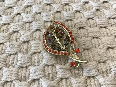Vintage Rhinestone Brooch