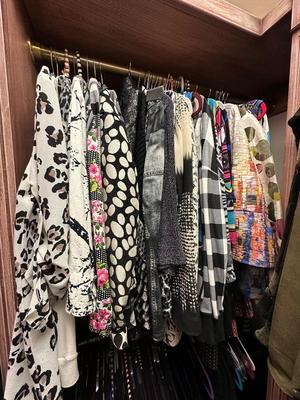 Clothing - Women's Boutique & Fashion Brands 30-60 pieces Size L - 2XL