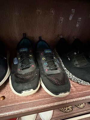 Clothing - Shoes - Althetic trainers size 9 -9.5