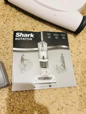 HARDLY USED SHARK ROTATOR NV500 SERIES BAGLESS VACUUM