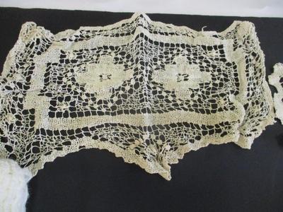 Vintage Doilies & Linens Crocheted Hand-made #11