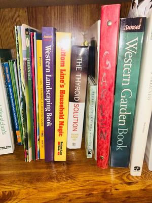 GOOD ASSORTMENT OF BOOKS