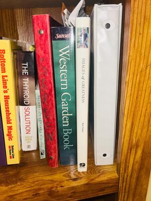 GOOD ASSORTMENT OF BOOKS