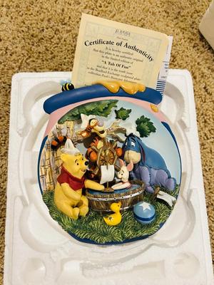 WINNIE THE POOH HONEY POT ADVENTURES SCULPTURAL PLATES FROM THE BRADFORD EXCHANGE