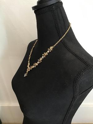Very beautiful statement necklace