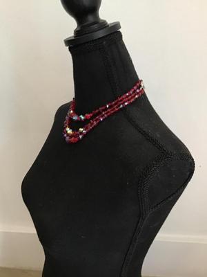 Very beautiful Vintage red necklace
