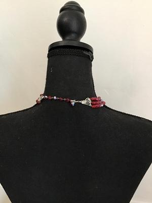 Very beautiful Vintage red necklace