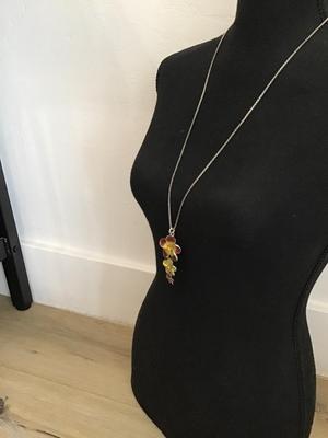 Beautiful Silvertone multicolored flower necklace