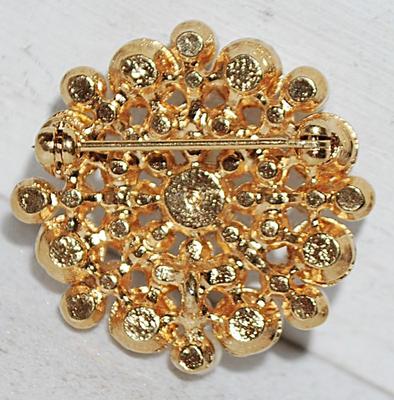 Circles of Faux White PEARLS & Clear Stones BROOCH (1" Diam.) on a Gold Tone Setting