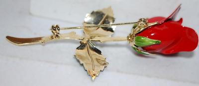 Bright RED Long Stem ROSE BROOCH (3" x 1¾") with Green Leaves and Gold Colored Stem & Gold Tone Setting