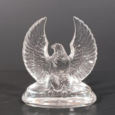LOT 2: Set of (4) Cristal d'Arques and Hometrends Crystal Sculptures- Eagle, Bears & Dolphin