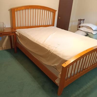 LOT 138: Contemporary Style Dresser and Queen Size Bedframe