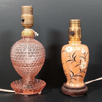 LOT 149: Vintage Lustreware Petite Table Lamp with Pink Hobnail Table Lamp