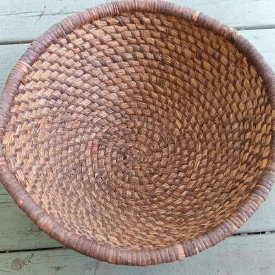 LOT 191: Collection of (5) Hand Woven Natural Fiber Baskets