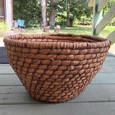 LOT 191: Collection of (5) Hand Woven Natural Fiber Baskets