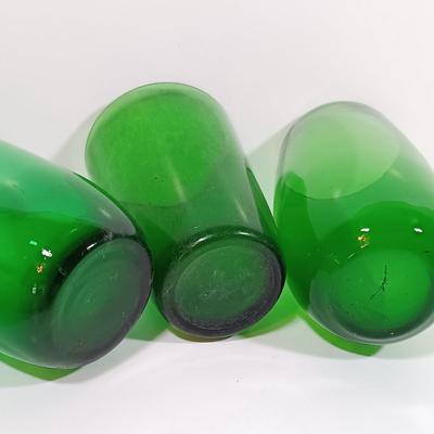 LOT 206: Forest Green Depression Glass Dishware