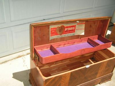 ROOS cedar chest. Beautiful intricately inlaid pattern front.
