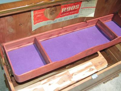 ROOS cedar chest. Beautiful intricately inlaid pattern front.