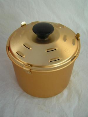 CLASSIC Rival Crock Pot with “Bread ‘n Cake Bake” baking insert