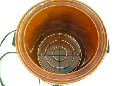 CLASSIC Rival Crock Pot with “Bread ‘n Cake Bake” baking insert