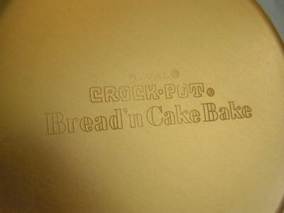 CLASSIC Rival Crock Pot with “Bread ‘n Cake Bake” baking insert