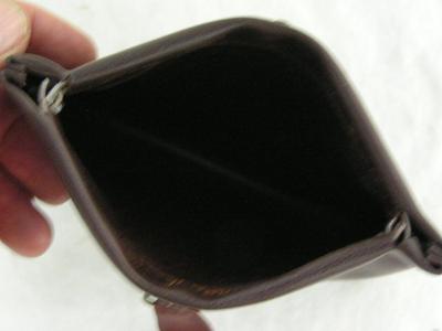Classic small leatherette coin & bill purse with spring hold-open,