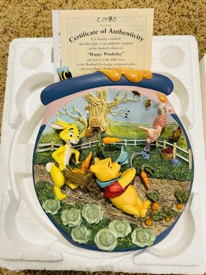 WINNIE THE POOH HONEY POT ADVENTURES SCULPTURAL PLATES FROM THE BRADFORD EXCHANGE