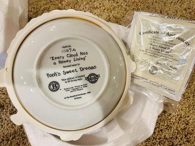 WINNIE THE POOH SWEET DREAMS COLLECTION SCULPTURAL PLATES FROM THE BRADFORD EXCHANGE