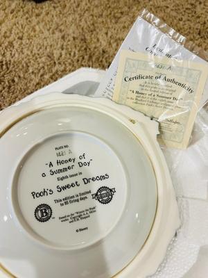 WINNIE THE POOH SWEET DREAMS COLLECTION SCULPTURAL PLATES FROM THE BRADFORD EXCHANGE