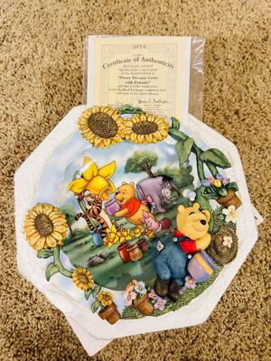 WINNIE THE POOH SWEET DREAMS COLLECTION SCULPTURAL PLATES FROM THE BRADFORD EXCHANGE