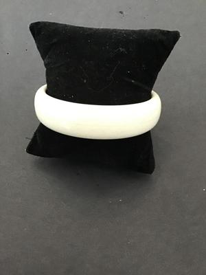 Vintage White bracelet