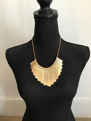 Vintage goldtone necklace