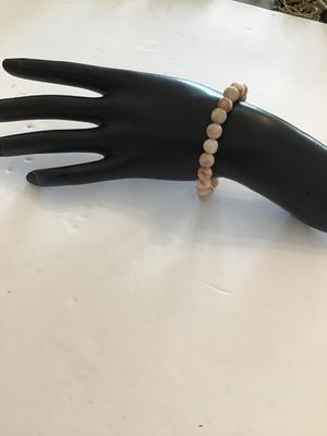 Very pretty marble stretch bracelet