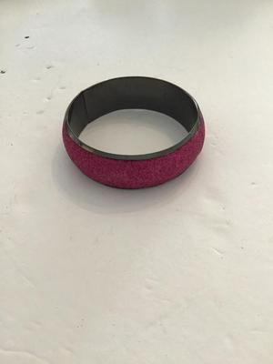 Vintage sparkly, pink bangle bracelet
