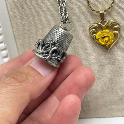 Compacts, Locket, Cameos and More Timeless Pieces (ST-SS)