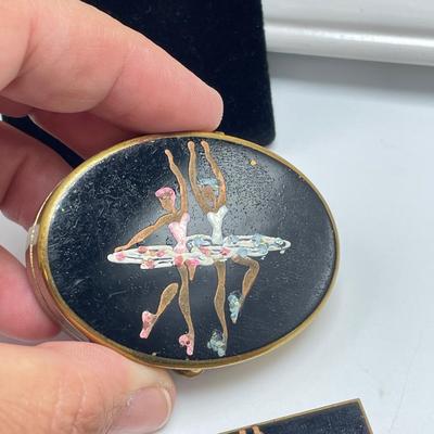 Compacts, Locket, Cameos and More Timeless Pieces (ST-SS)