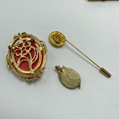 Compacts, Locket, Cameos and More Timeless Pieces (ST-SS)