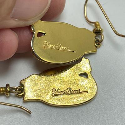 Compacts, Locket, Cameos and More Timeless Pieces (ST-SS)