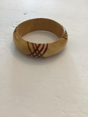 Very nice wood pattern bangle bracelet
