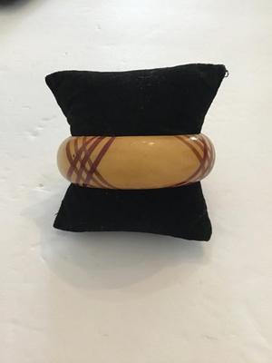 Very nice wood pattern bangle bracelet