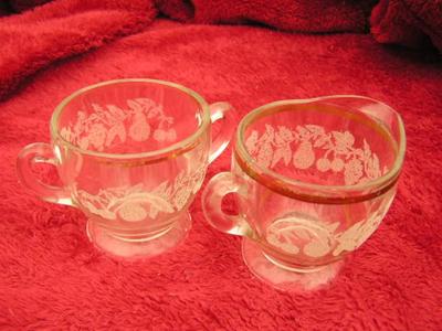 (2of2) Mid-Centruy Bartlett-Collins creamer & sugar bowl. C. 1940s-50s.